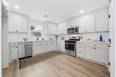 1019 E Walnut Street, Hillsboro, TX 76645 - Photo 13