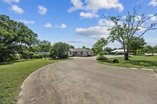 701 N 2nd St, Cranfills Gap, TX 76637 - Photo 21