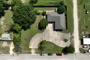 701 N 2nd St, Cranfills Gap, TX 76637 - Photo 23