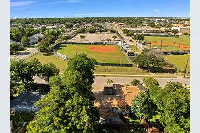 2837 Townsend Drive, Fort Worth, TX 76110 - Photo 27