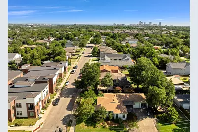 2837 Townsend Drive, Fort Worth, TX 76110 - Photo 29