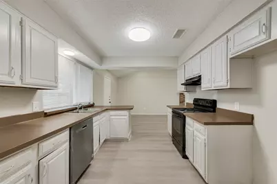 1704 Fieldstone Court, Arlington, TX 76018 - Photo 9