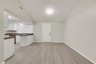 1704 Fieldstone Ct, Arlington, TX 76018 - Photo 7