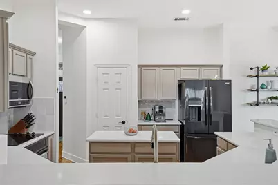 840 Forest Hollow Drive, Hurst, TX 76053 - Photo 9