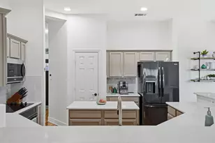 840 Forest Hollow Dr, Hurst, TX 76053 - Photo 9