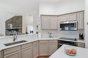 840 Forest Hollow Dr, Hurst, TX 76053 - Photo 7