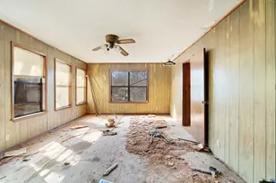 1080 Hearon Street E, Paris, TX 75460 - Photo 19