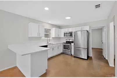 921 Cody Court, River Oaks, TX 76114 - Photo 1