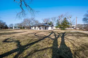 628 Co Rd 481, Buffalo, TX 75831 - Photo 35