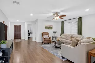 198 Brandie Mac Ln, Waxahachie, TX 75165 - Photo 1