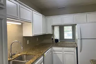 13652 Flagstone Ln, Dallas, TX 75240 - Photo 5