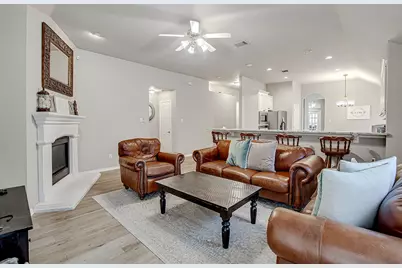 2325 Point Star Drive, Arlington, TX 76001 - Photo 7