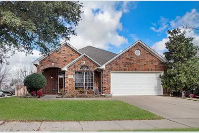 2325 Point Star Drive, Arlington, TX 76001 - Photo 1