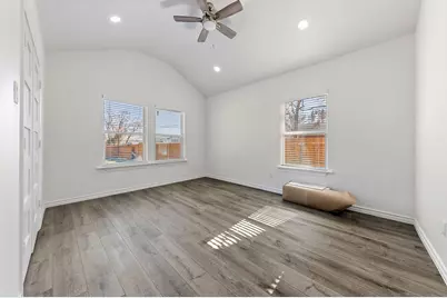 2330 Idaho Avenue, Dallas, TX 75216 - Photo 17