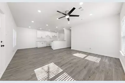 2330 Idaho Avenue, Dallas, TX 75216 - Photo 9