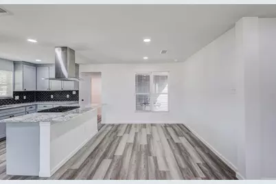 322 NE 29th Street, Grand Prairie, TX 75050 - Photo 17