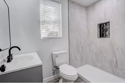 322 NE 29th Street, Grand Prairie, TX 75050 - Photo 11