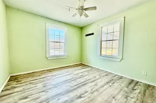 311 S Watson St, Alvarado, TX 76009 - Photo 5