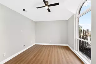 1316 Royal Palm Ln, Carrollton, TX 75007 - Photo 9