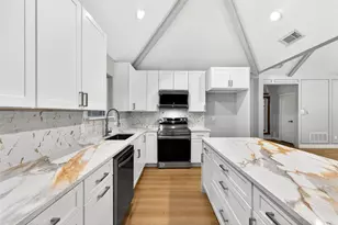 1316 Royal Palm Ln, Carrollton, TX 75007 - Photo 13