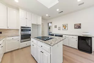 1211 Mackie Dr, Carrollton, TX 75007 - Photo 13