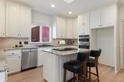 1211 Mackie Drive, Carrollton, TX 75007 - Photo 11