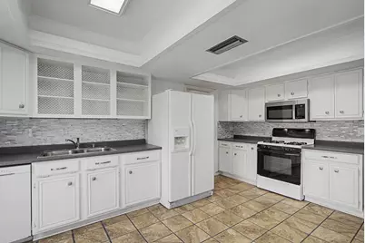 1405 Wind Cave Circle, Plano, TX 75023 - Photo 17