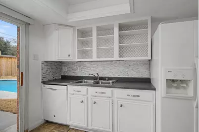 1405 Wind Cave Circle, Plano, TX 75023 - Photo 7