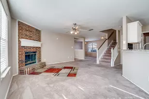 424 Heritage Dr, Crowley, TX 76036 - Photo 3