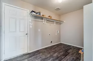 424 Heritage Dr, Crowley, TX 76036 - Photo 9