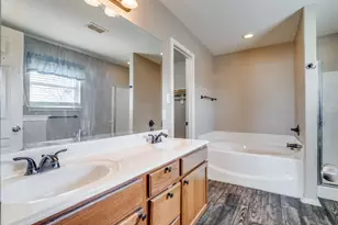 424 Heritage Dr, Crowley, TX 76036 - Photo 13