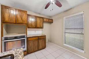 5723 Sage Bloom Dr, Arlington, TX 76017 - Photo 5