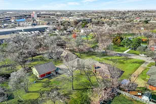 1506 Ross Ave, Carrollton, TX 75006 - Photo 33