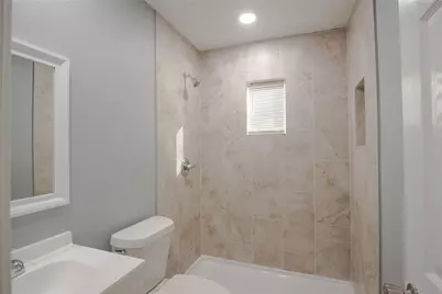 540 Hensley Drive, Grand Prairie, TX 75050 - Photo 15