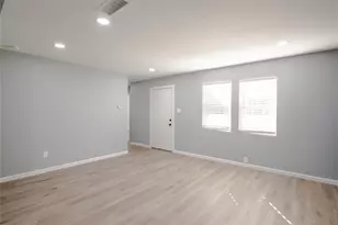 540 Hensley Dr, Grand Prairie, TX 75050 - Photo 11