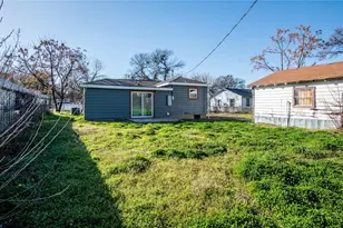 540 Hensley Dr, Grand Prairie, TX 75050 - Photo 17