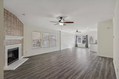 1405 Mesa Flats Drive, Fort Worth, TX 76052 - Photo 5