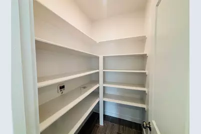 4508 Hogans Alley Drive, Arlington, TX 76001 - Photo 13