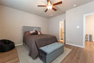 917 Placid Cir, Waco, TX 76706 - Photo 11