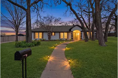 400 Baldwin Drive, Joshua, TX 76058 - Photo 1