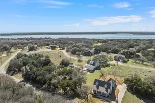 37007 Wood Acre Dr, Whitney, TX 76692 - Photo 37