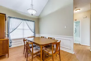 1527 Ranchview Ln, Carrollton, TX 75007 - Photo 7