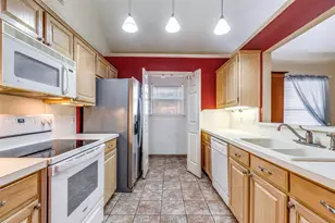 1527 Ranchview Ln, Carrollton, TX 75007 - Photo 15