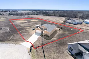 315 Delatorre St, Trenton, TX 75490 - Photo 1