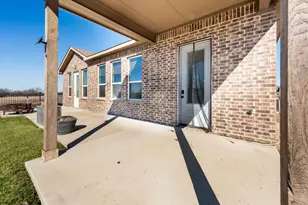 315 Delatorre St, Trenton, TX 75490 - Photo 37