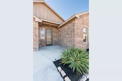 315 Delatorre Street, Trenton, TX 75490 - Photo 3