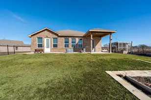 315 Delatorre St, Trenton, TX 75490 - Photo 33