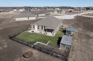 315 Delatorre St, Trenton, TX 75490 - Photo 37