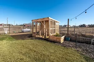 315 Delatorre St, Trenton, TX 75490 - Photo 35