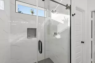 5428 Stephanie Dr, Haltom City, TX 76117 - Photo 17